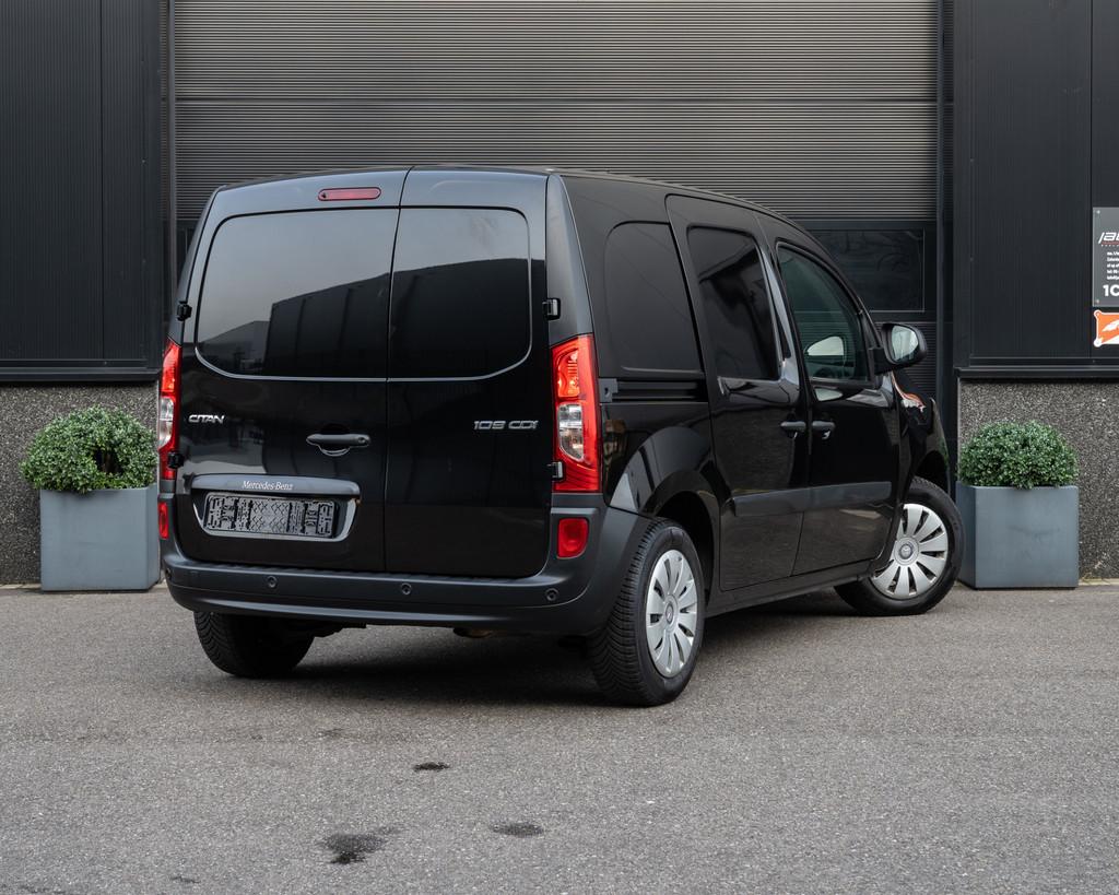 Mercedes-Benz Citan 109 CDI BlueEFFICIENCY | Schuifdeur | BT, Voorwielaandrijving, Zwart, 4 cilinders, Zwart