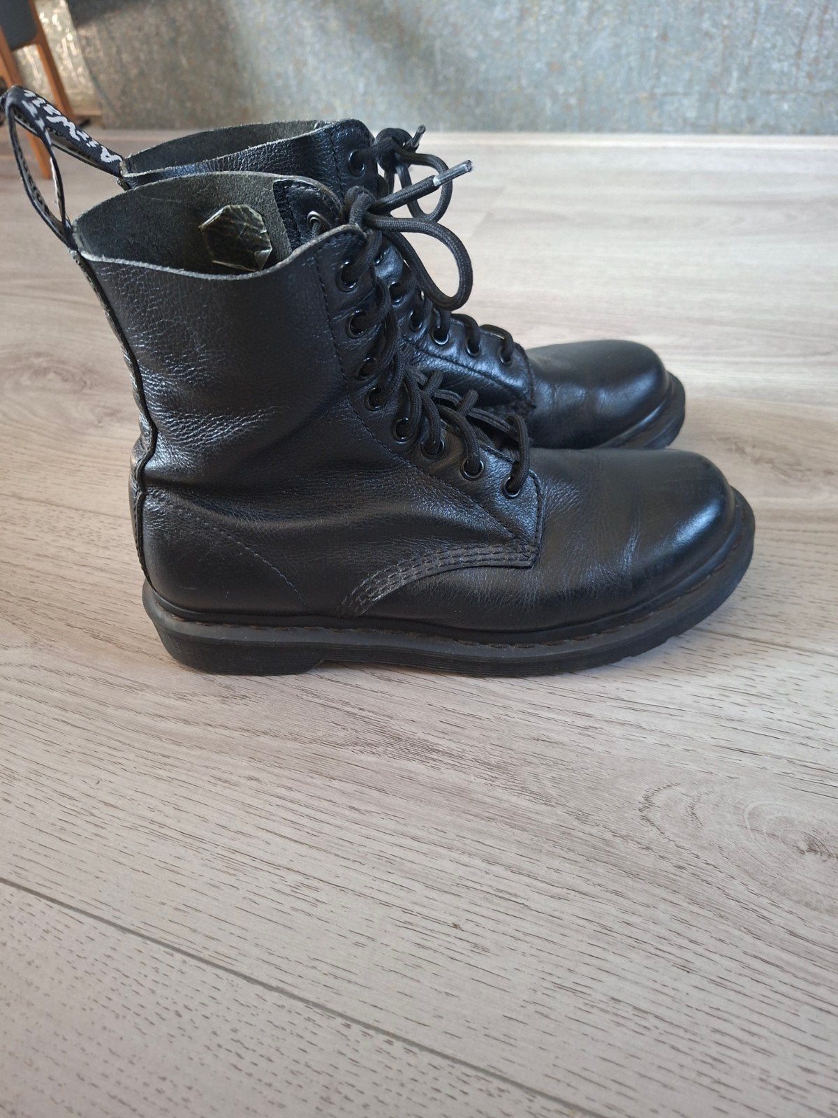 Dr Martens 1460 Pascal Mono Virginia leer,  weinig gedragen,, Kleding | Dames, Schoenen, Zwart, Lage of Enkellaarzen, Ophalen of Verzenden
