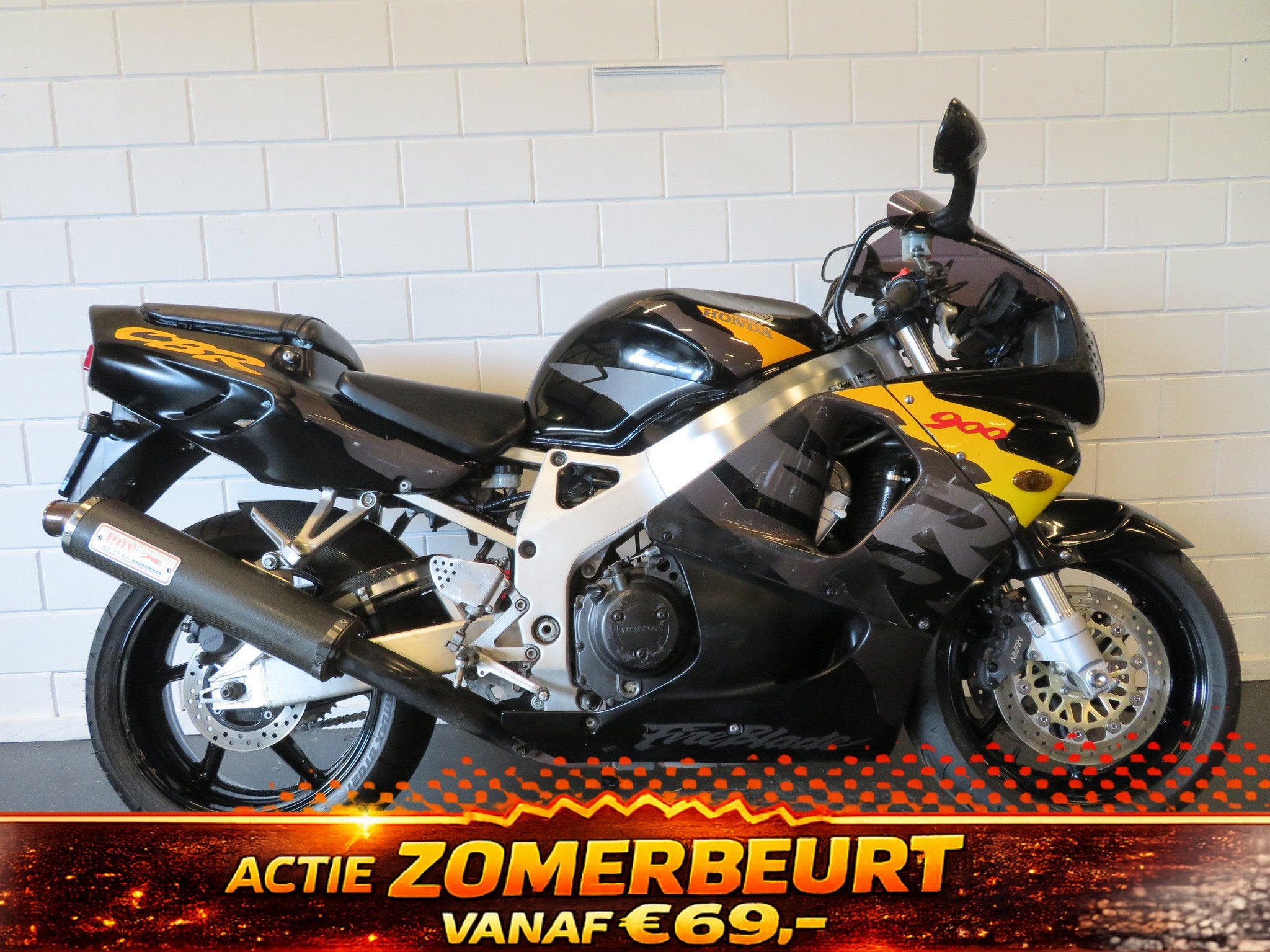Honda CBR 900 RR FIREBLADE BOS GAVE BIKE! (bj 1996), Motoren, Motoren | Honda, Bedrijf, Super Sport, Meer dan 35 kW