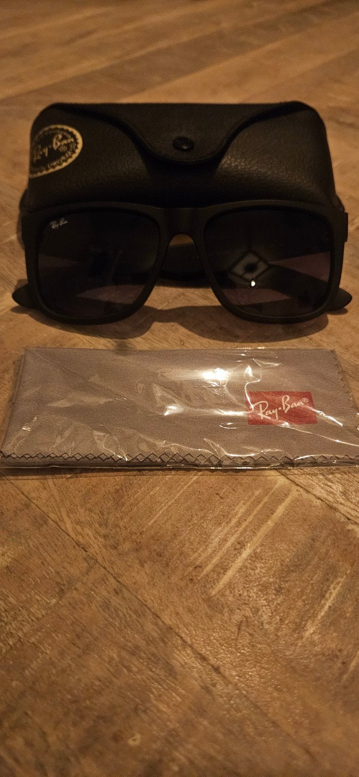 Ray-Ban Justin 4165 Zonnebril - Nieuw, Zonnebril, Zwart, Nieuw, Ophalen of Verzenden