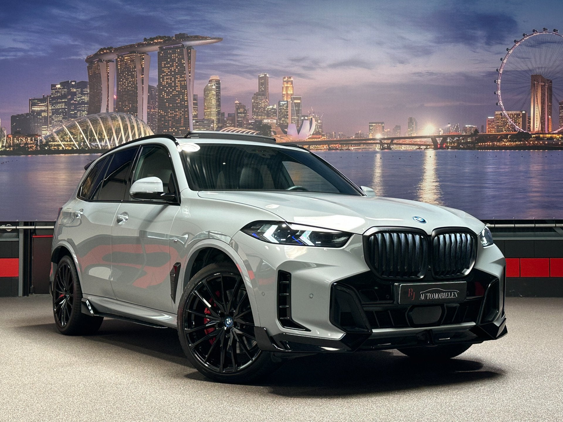 BMW X5 xDrive50e M-Aero|Harman/Kardon|HUD|Shadowline|360cam|, Gebruikt, 2395 kg, Bedrijf, Vierwielaandrijving