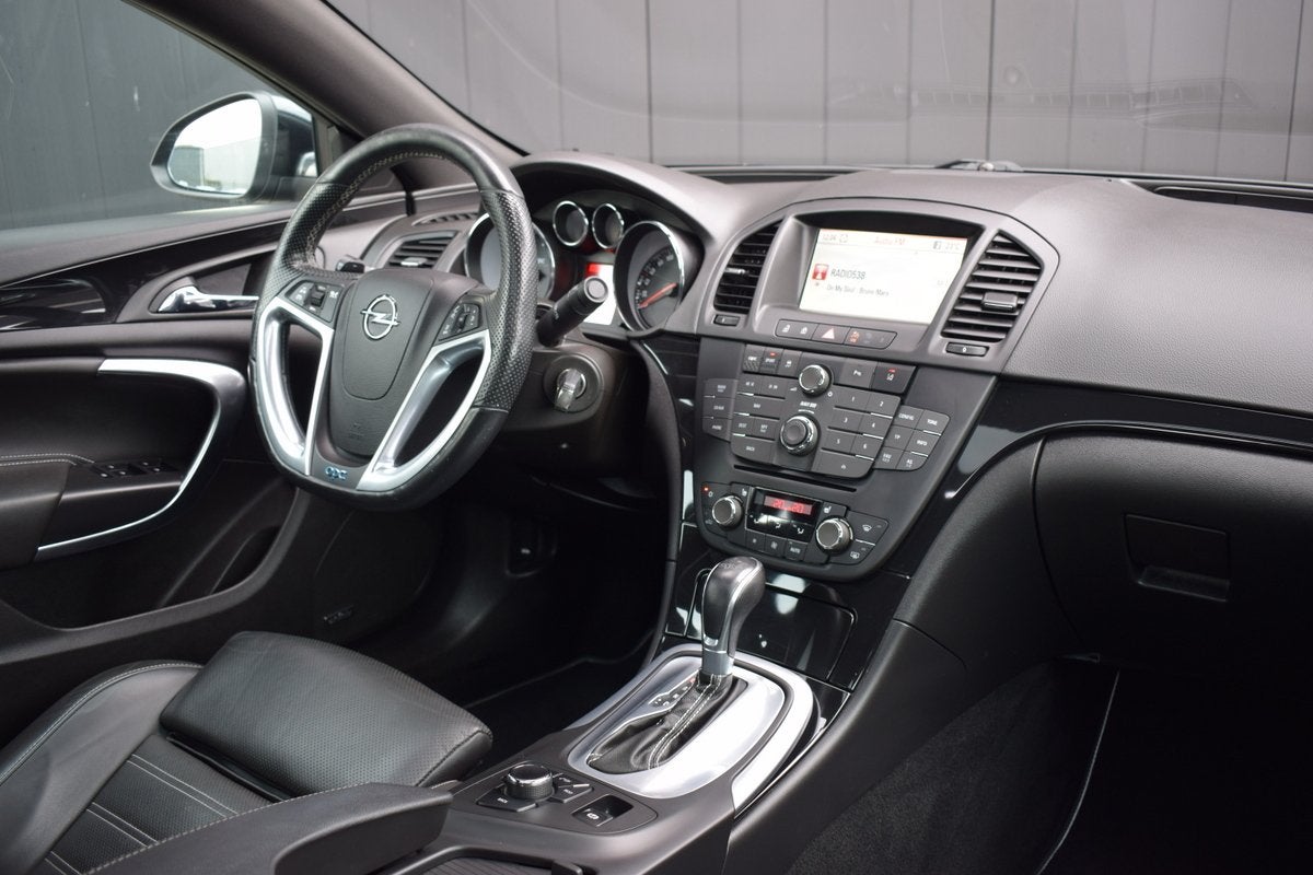 Opel Insignia 2.8 Turbo 325pk OPC Automaat 4x4 Bi-Xenon | Re, Auto's, Opel, Automaat, Euro 5, Gebruikt, Met garantie (alle)