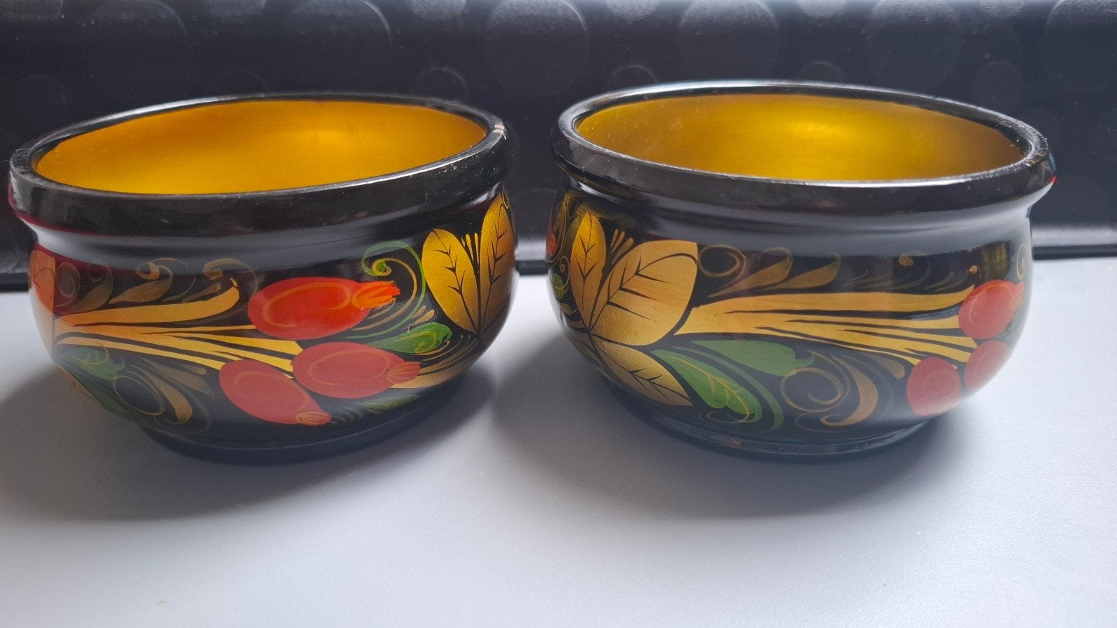 Set van 2 Russische Khokhloma kommetjes, Ophalen of Verzenden