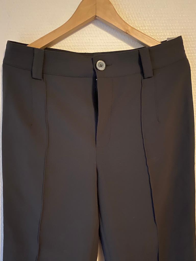 Nieuwe Zara broek met rechte pijpen. Maat M/L. Groen, Maat 42/44 (L), Nieuw, Ophalen of Verzenden, Lang