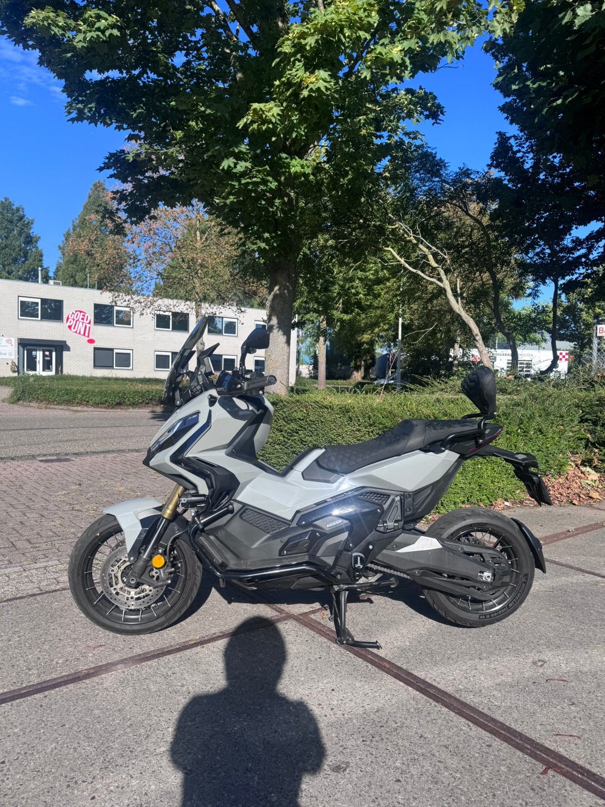 Foto 3 van Honda X-ADV 750| 2023 | Akrapovic | Vol opties | Nardo Grey