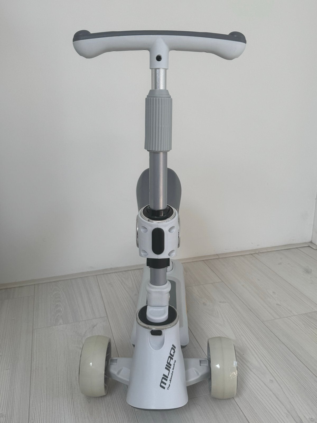 MUIJAQI Kinderstep 3-in-1 met zitje - Zo goed als nieuw, Kinderen en Baby's, Overige typen, Nieuw, Herwe1625@gmail.com, Allstock
