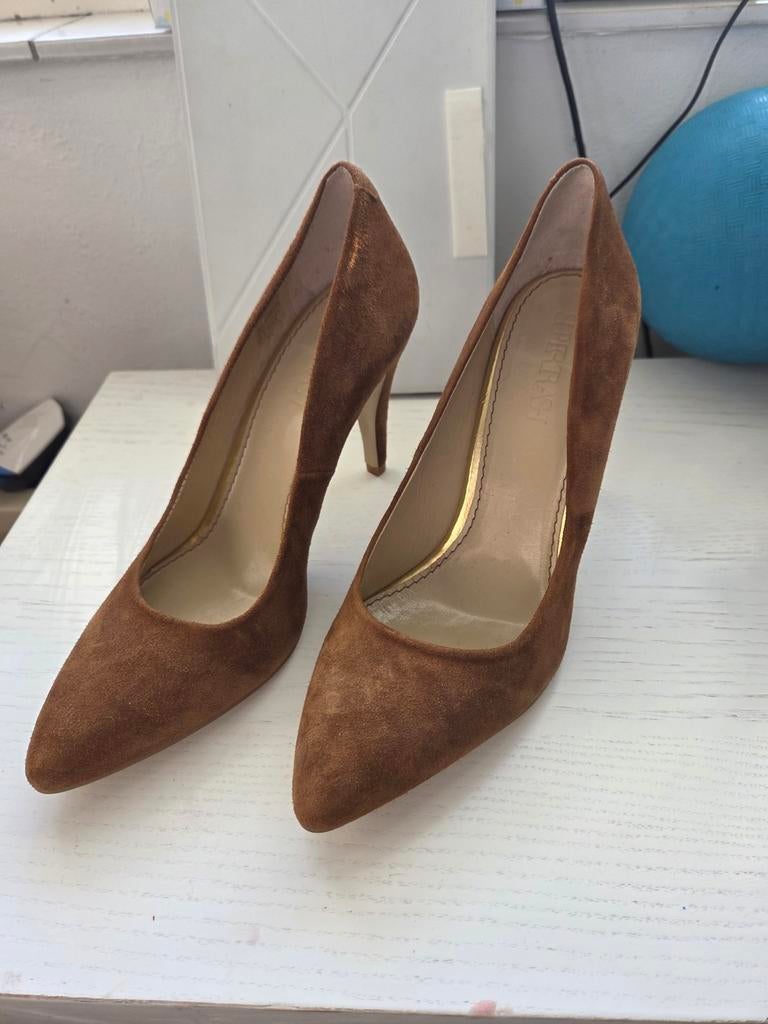 Supertrash suède pumps - Bruin, Kleding | Dames, Schoenen, Zo goed als nieuw, Pumps, Bruin, Ophalen of Verzenden