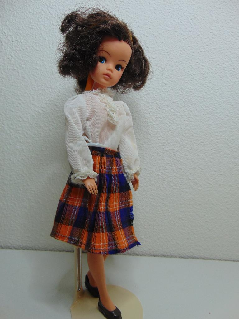 Prachtige soorten Vintage Sindy poppen, Verzamelen, Poppen, Ophalen of Verzenden, Gebruikt, Pop