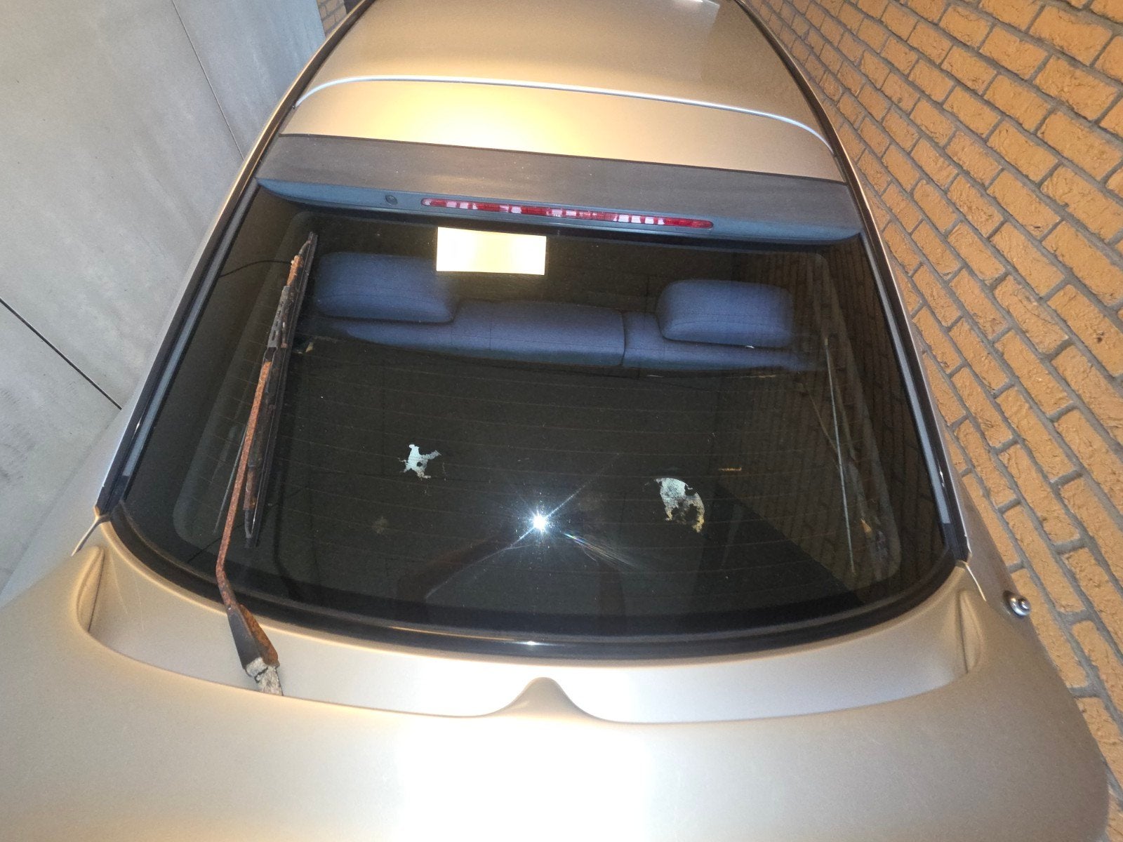 Mazda 323 1.5 F 1998 Grijs, 1489 cc, 4 cilinders, 400 kg, 1055 kg