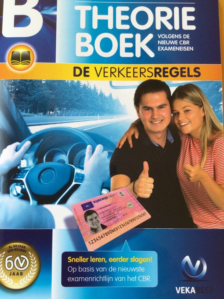 Theorieboek auto B, Boeken, Auto's | Boeken, Ophalen of Verzenden, Zo goed als nieuw, Algemeen