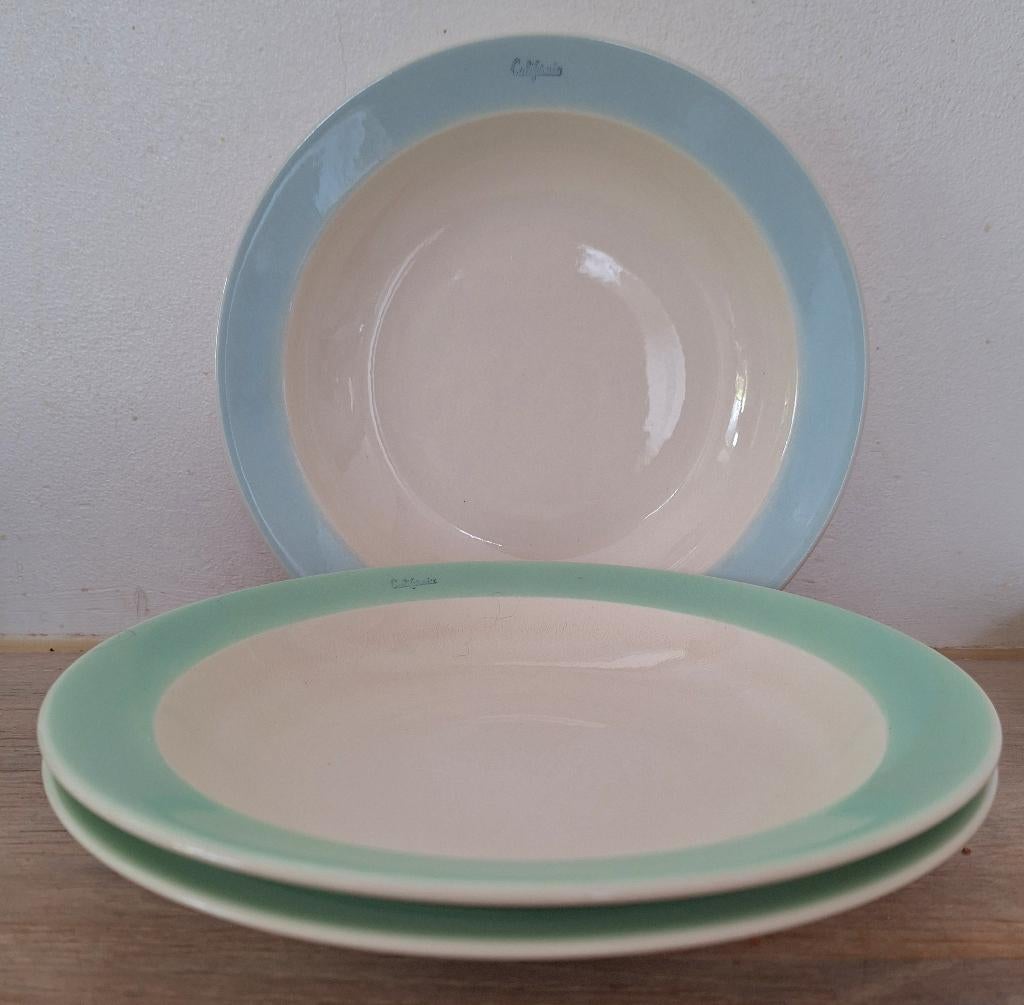 Regout , pastel, drie diepe borden, California, Antiek en Kunst, Antiek | Servies los, Ophalen of Verzenden