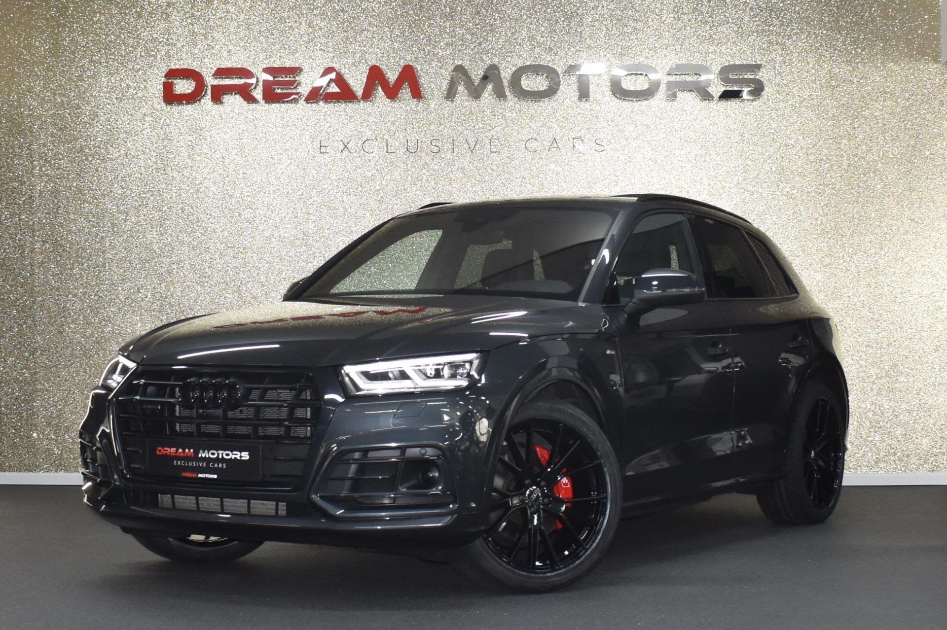 Audi Q5 55 TFSI e Quattro COMPETITION 367pk | LUCHTVERING |, Automaat, Dealer onderhouden, 2005 kg, Gebruikt