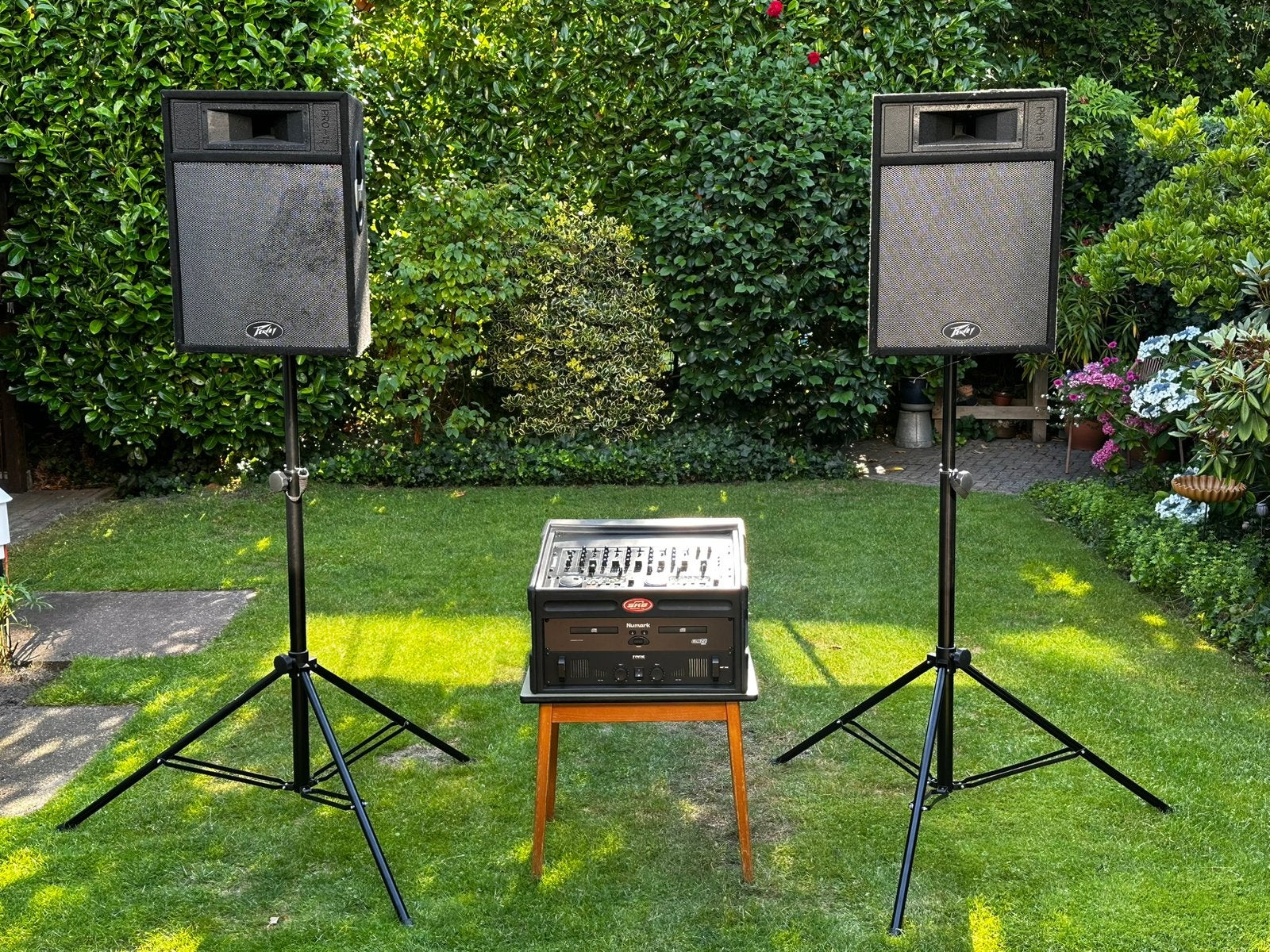 Complete DJ-set: Numark, Peavey, Fame & Shure | Plug & Party, Ophalen, Zo goed als nieuw, Numark