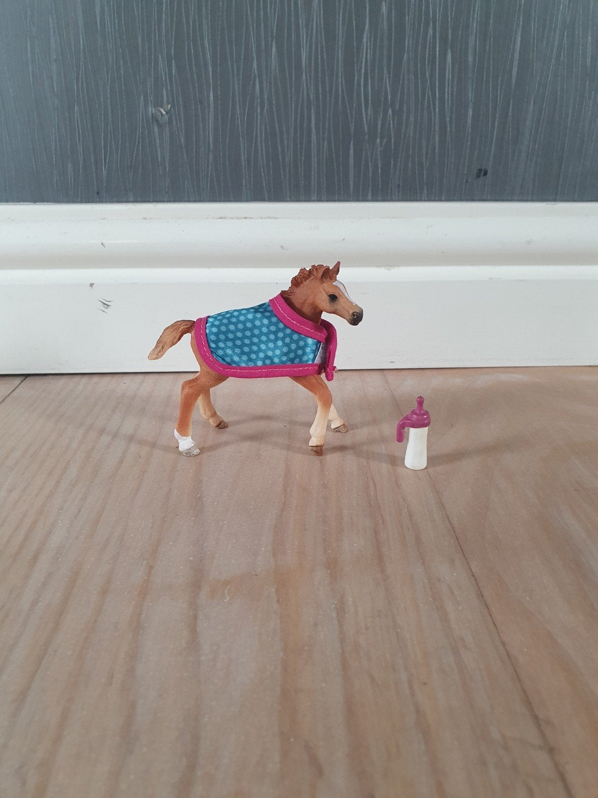 Schleich engels volbloed veulen, Ophalen of Verzenden, Zo goed als nieuw, Paard, Beeldje of Figuurtje