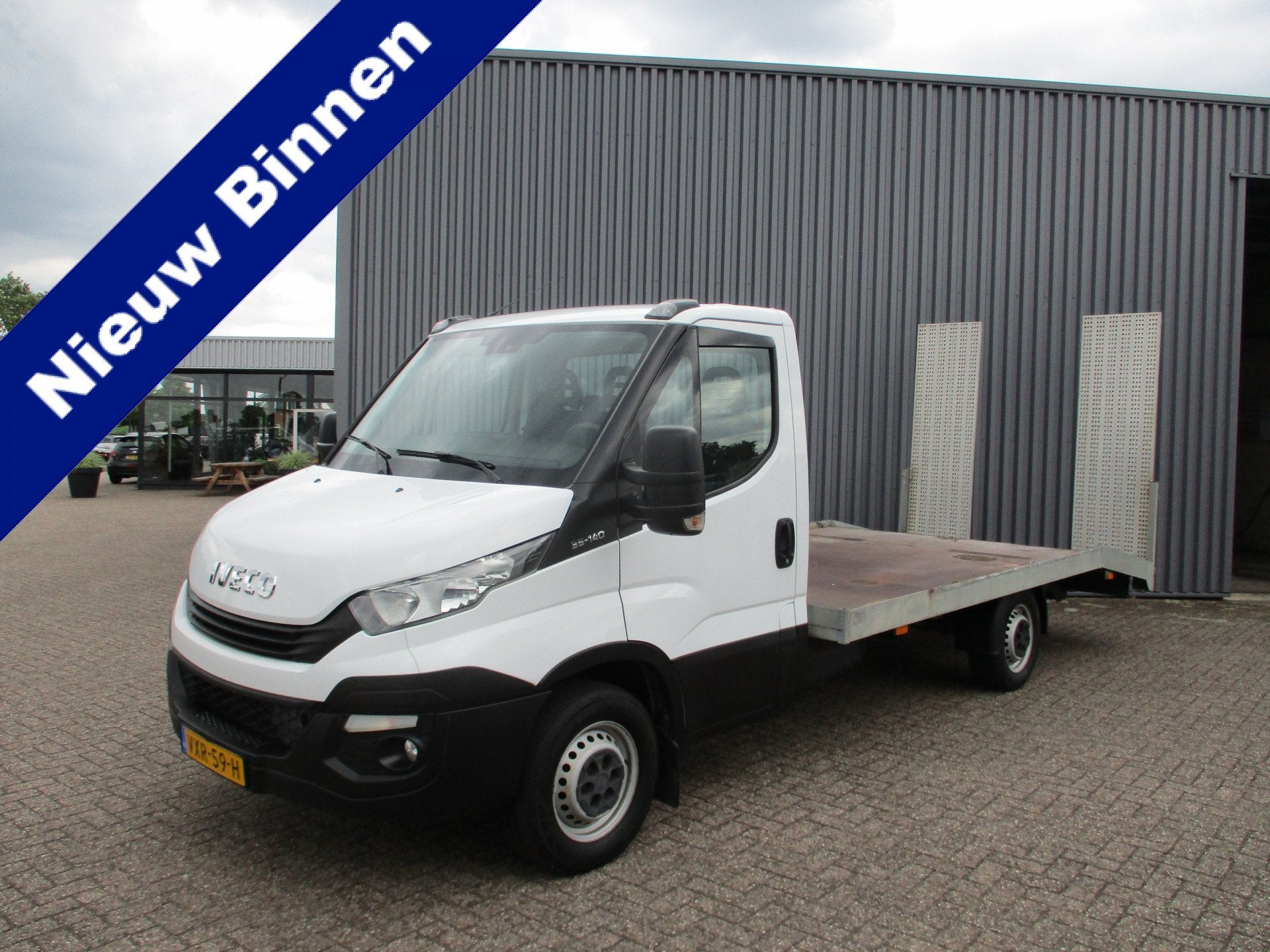 Iveco Daily 35S14 Oprijwagen, oprijbak Airco Trekhaak, Automaat, Gebruikt, Euro 6, Iveco