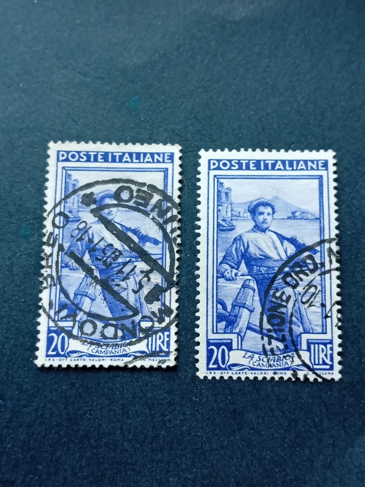 2 Italiaanse postzegels 20 Lire met stempel, Ophalen of Verzenden