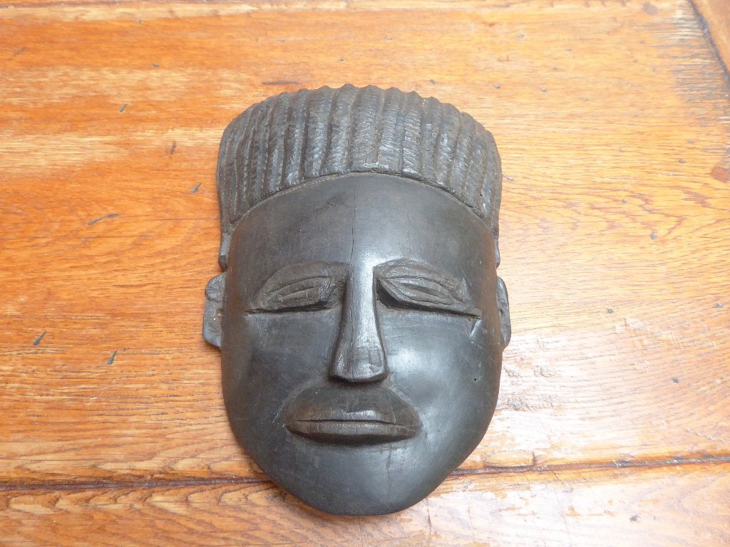 Ebbenhouten handgesneden masker