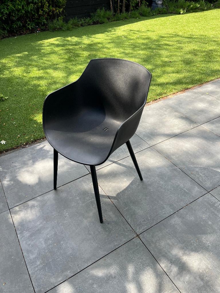 4 plastic tuinstoelen, Ophalen, Kunststof, Zo goed als nieuw, Stapelbaar