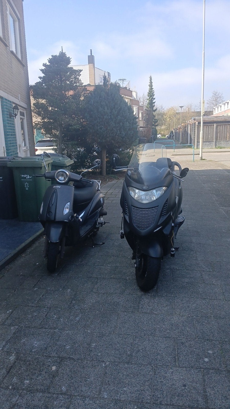 Kymco Grand Dink met frame schade - start nog wel, Ophalen of Verzenden