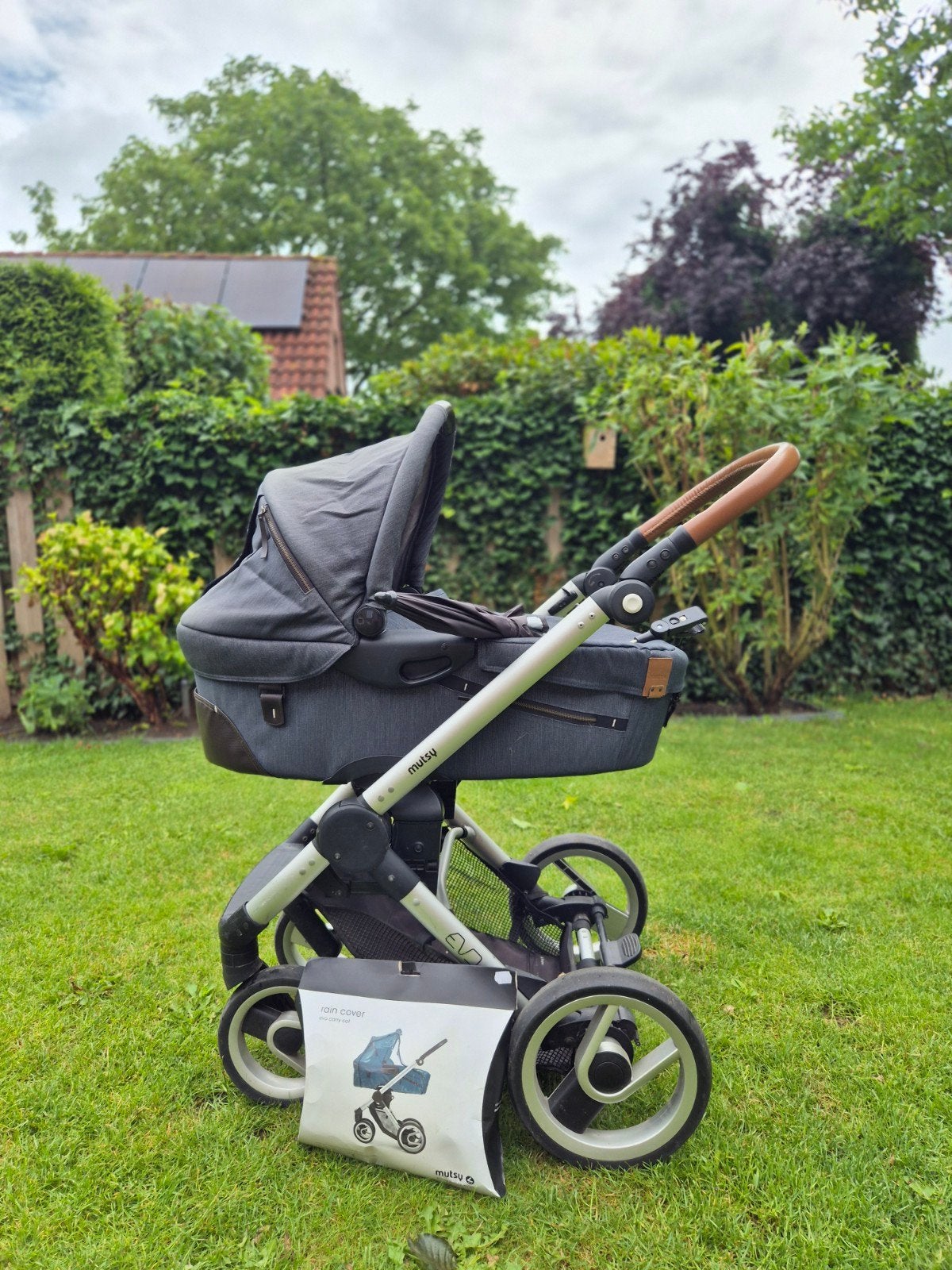 Mutsy Evo Industrial kinderwagen, Ophalen, Gebruikt, Luchtbanden, Combiwagen
