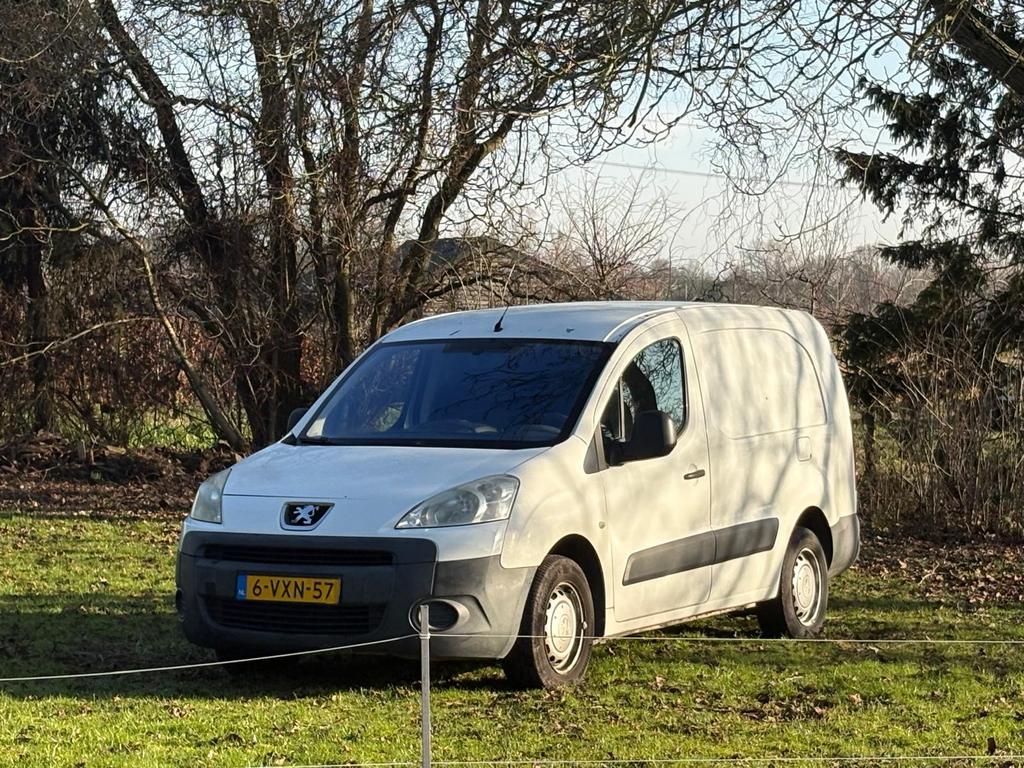 Te koop goede Peugeot partner, Auto's, Bestelauto's, Particulier, Peugeot, Diesel, Wit, Ophalen