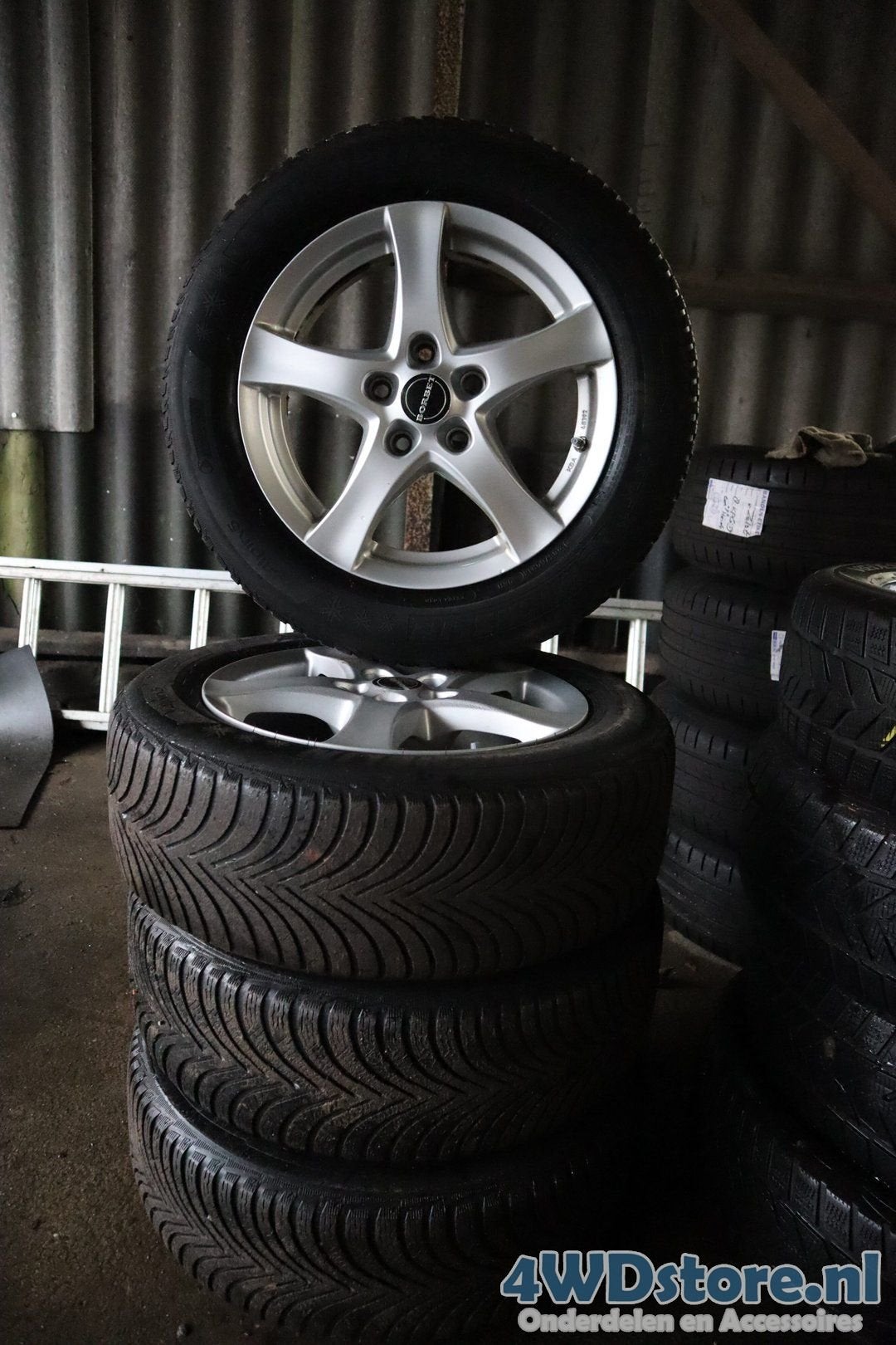 Nissan Juke Velgen met Michelin Winterbanden, Auto-onderdelen, Gebruikt, -, Banden en Velgen, -