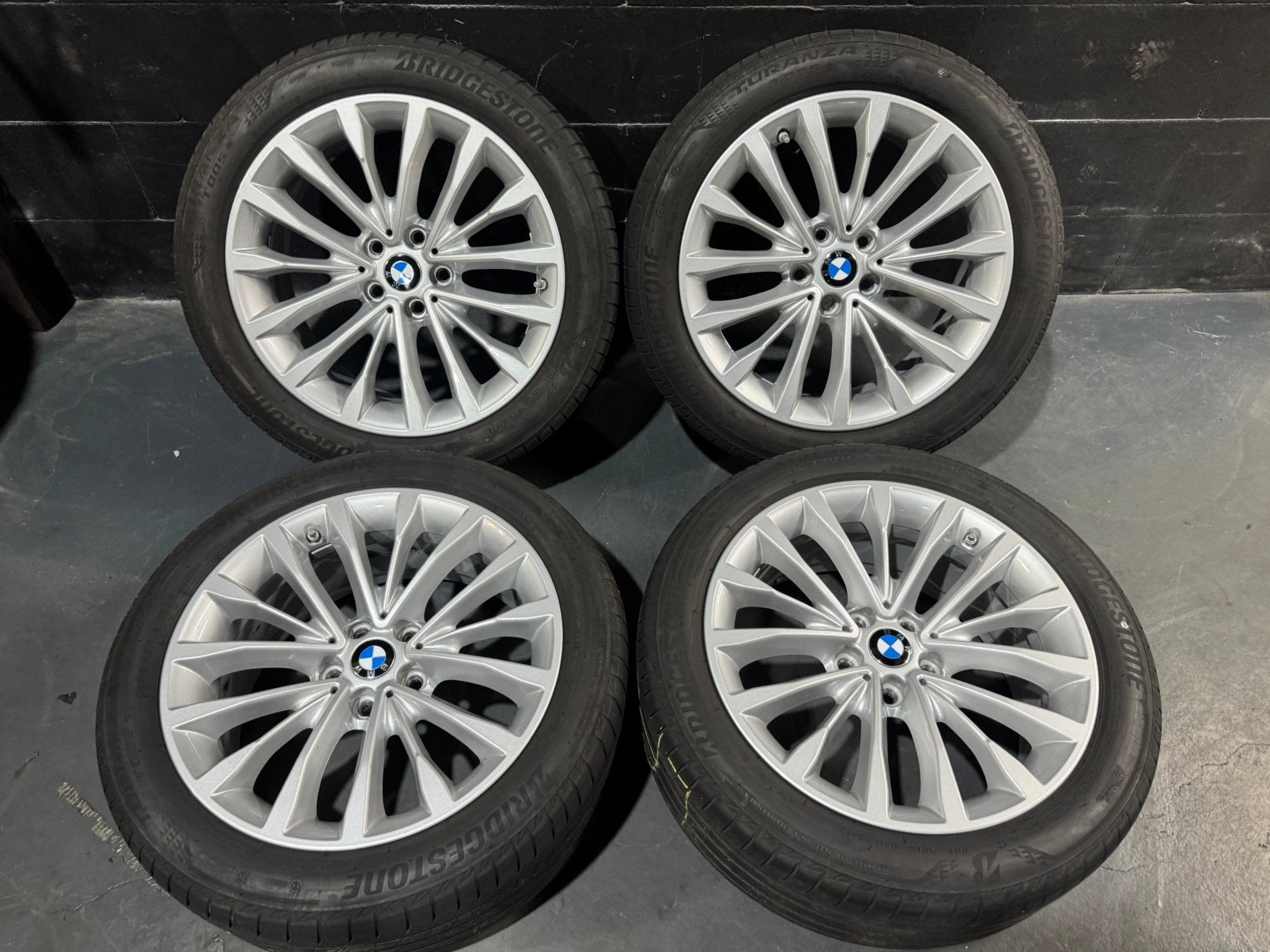 18” Originele BMW 5 serie G30 G31 Velgen met Zomerbanden, 18 inch, 245 mm, Banden en Velgen, Nieuw
