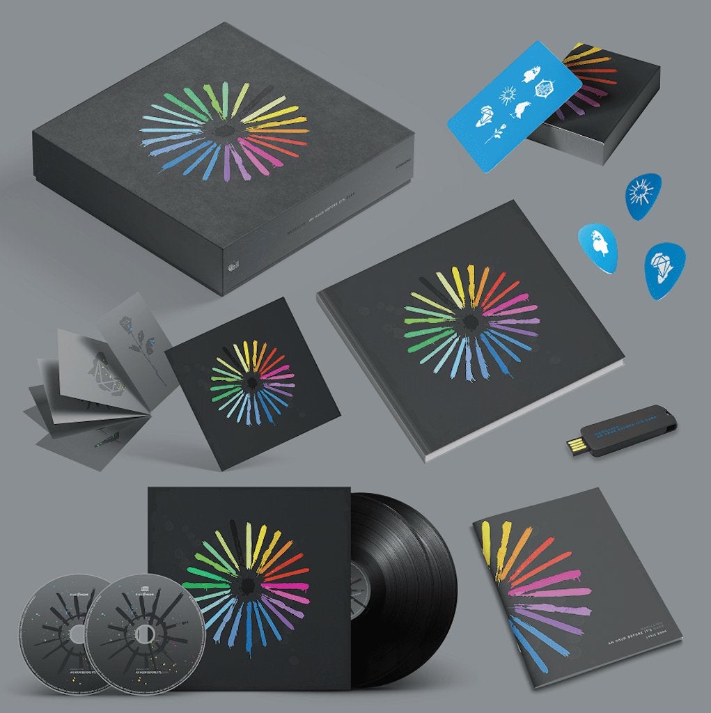 Cd+LP Box Marillion An Hour Before Its Dark ULTIMATE EDITION, Progressive Rock, Boxset, Nieuw in verpakking, Extra's