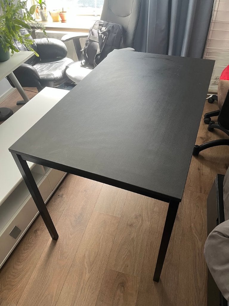 Ikea Tarendo Desk / Bureau, Ophalen, Zwart, Gebruikt, 110 cm