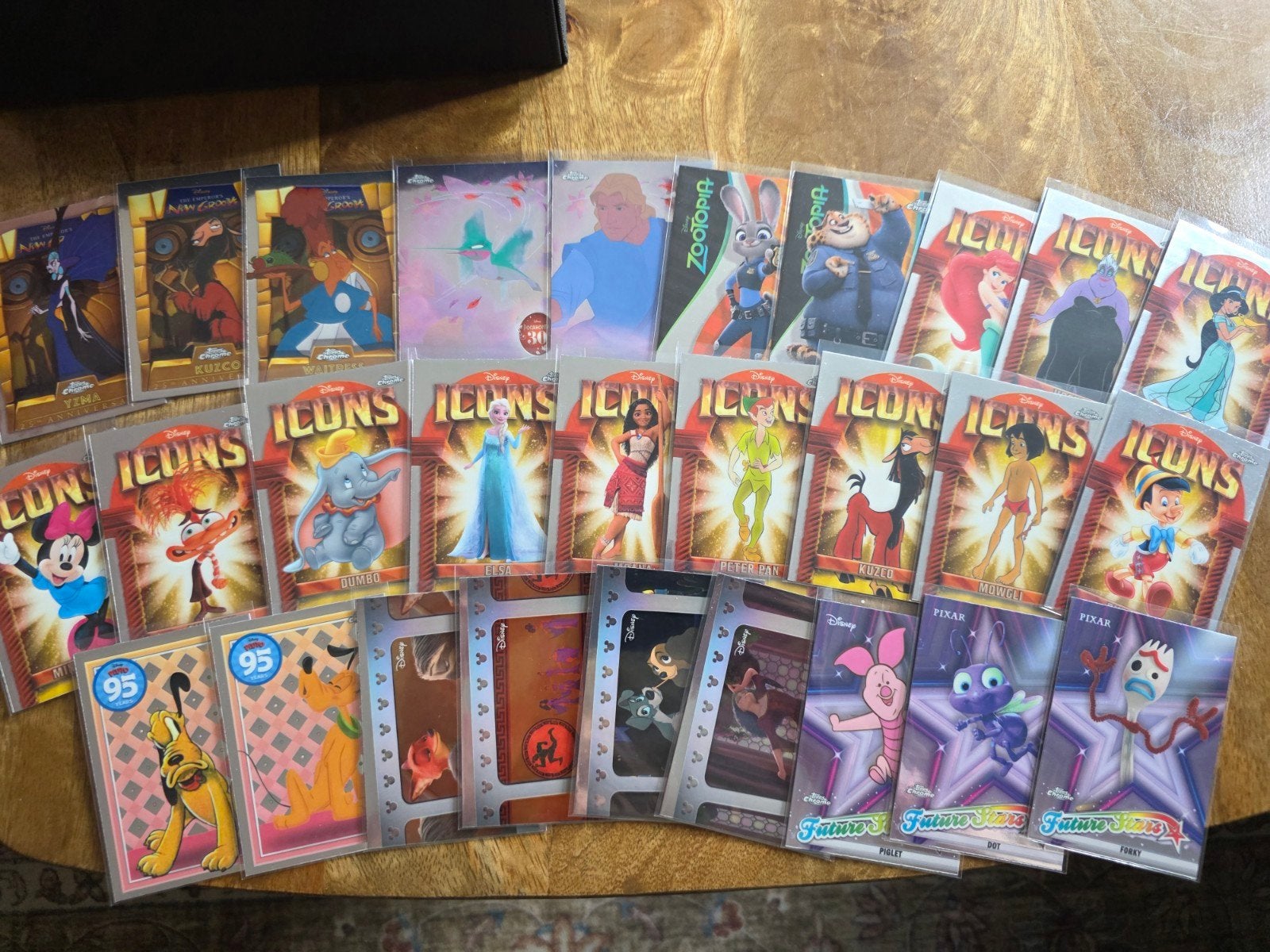 Topps Chrome Disney 2025 Inserts + base, Ophalen of Verzenden, Nieuw, Plaatje