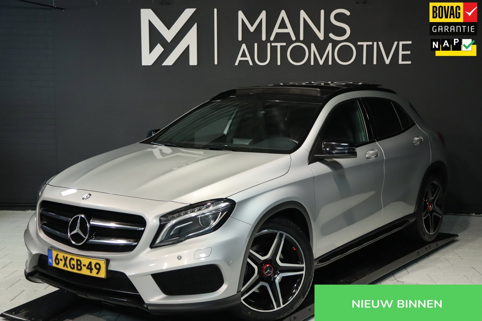 Mercedes-Benz GLA-klasse 250 Prestige / PANO / BI-XENON / LE, Auto's, Bi-Xenon koplampen, Gebruikt, 4 cilinders, 211 pk