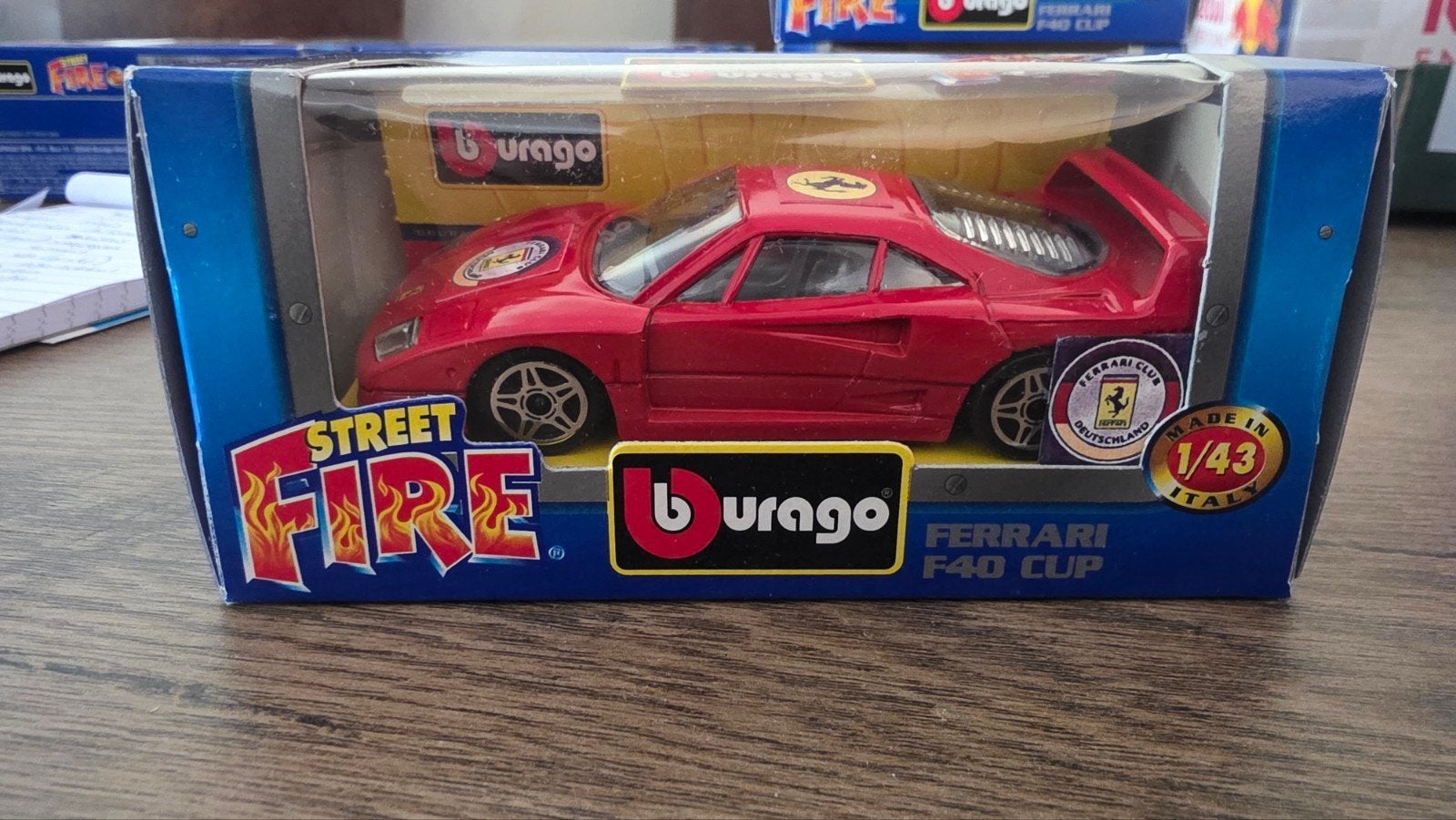 Zeldzame Bburago Ferrari F40 1:43 - Ferrari Club Duitsland, Ophalen of Verzenden, Nieuw, Auto, Overige merken