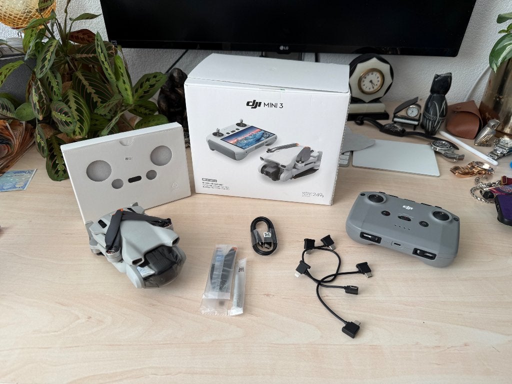 DJI mini 3 drone + afstandsbediening, Ophalen of Verzenden, Zo goed als nieuw
