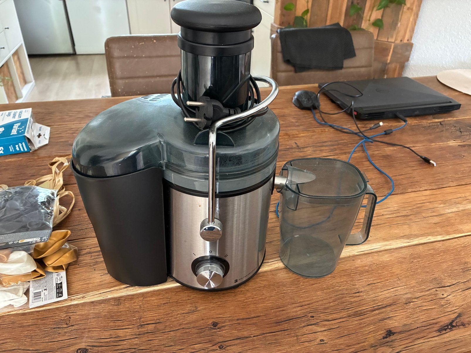 Slowjuicer Kitchenbrothers., Ophalen, Gebruikt, Elektrisch, Slowjuicer