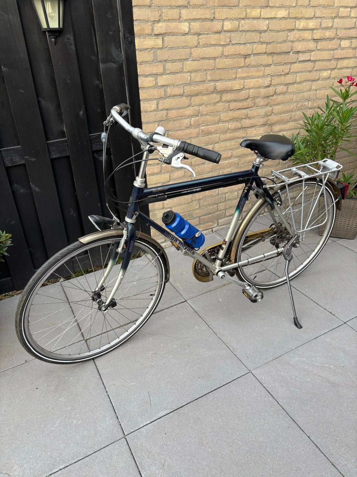 Dames fiets en herenfiets, Fietsen en Brommers, Fietsen | Dames | Damesfietsen, Ophalen, Velgrem, Versnellingen, Batavus