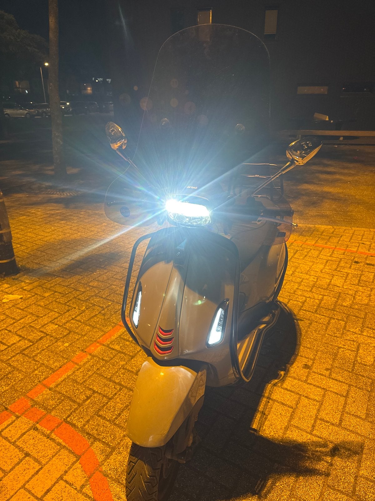 Vespa Sprint top 34km per uur 2.3 mag je meenemen, Ophalen, Overige modellen, Maximaal 45 km/u, Zo goed als nieuw