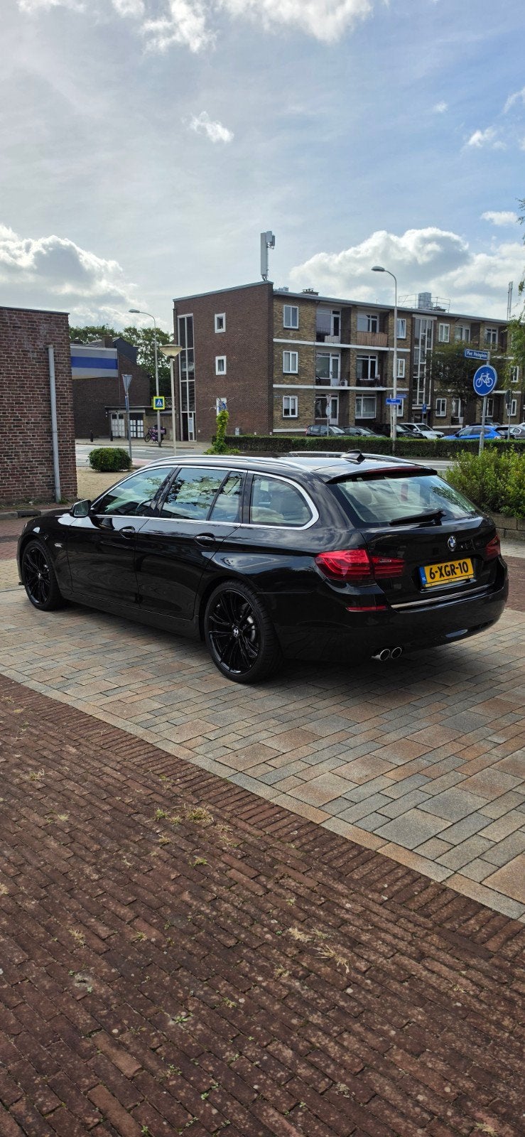 BMW 5-Serie 2.0 518D Touring AUT 2014 Zwart, Auto's, Automaat, Achterwielaandrijving, 1995 cc, 2000 kg
