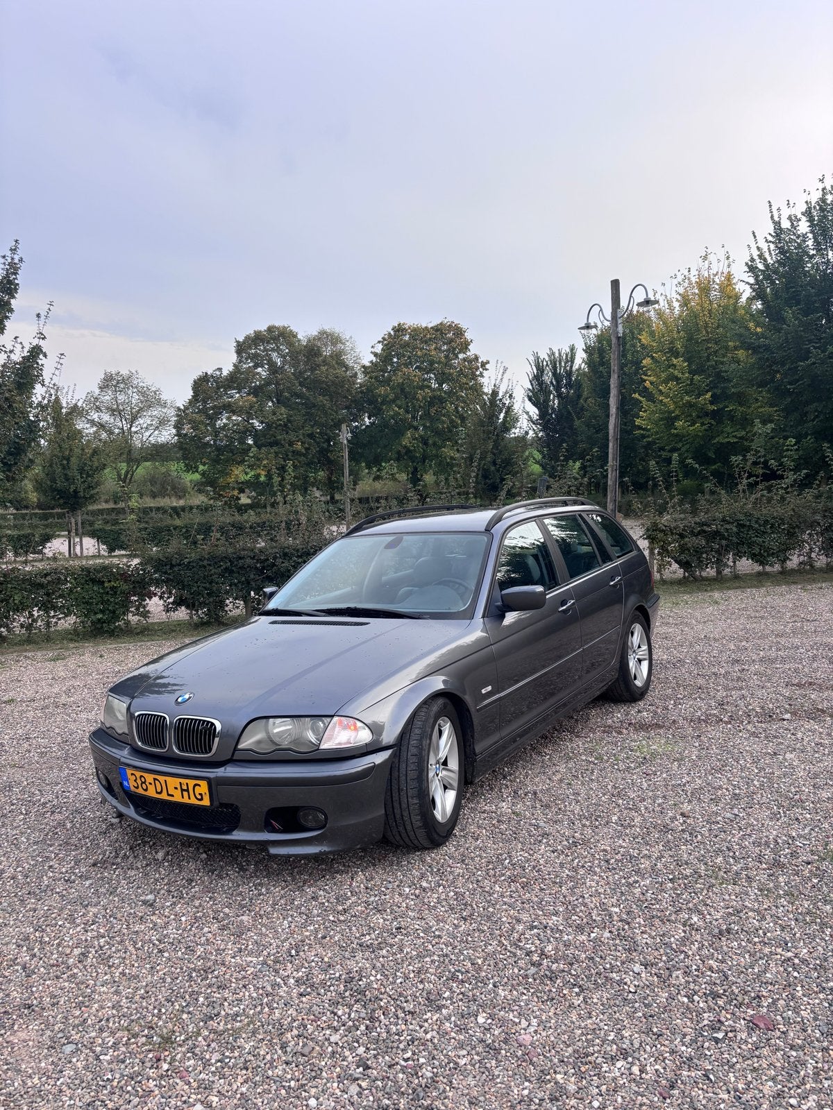 BMW 3-Serie 1.9 I 318 Touring 1999 Grijs, Achterwielaandrijving, 118 pk, 4 cilinders, 700 kg