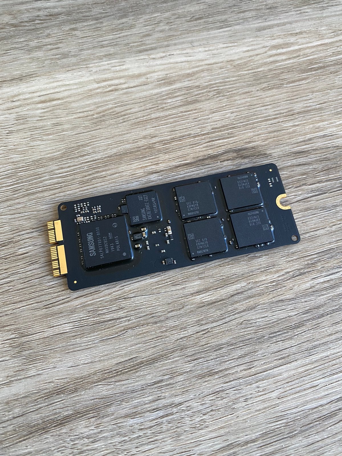 Apple OEM 2TB SSD SSPOLARIS model, Intern, SSD, Ophalen of Verzenden, Zo goed als nieuw