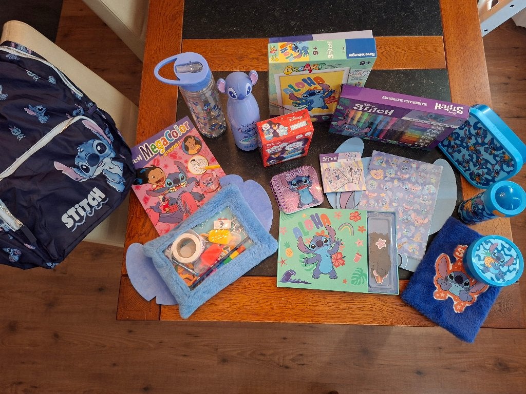 Stitch spullen, Verzamelen, Disney, Ophalen, Overige figuren, Zo goed als nieuw, Overige typen