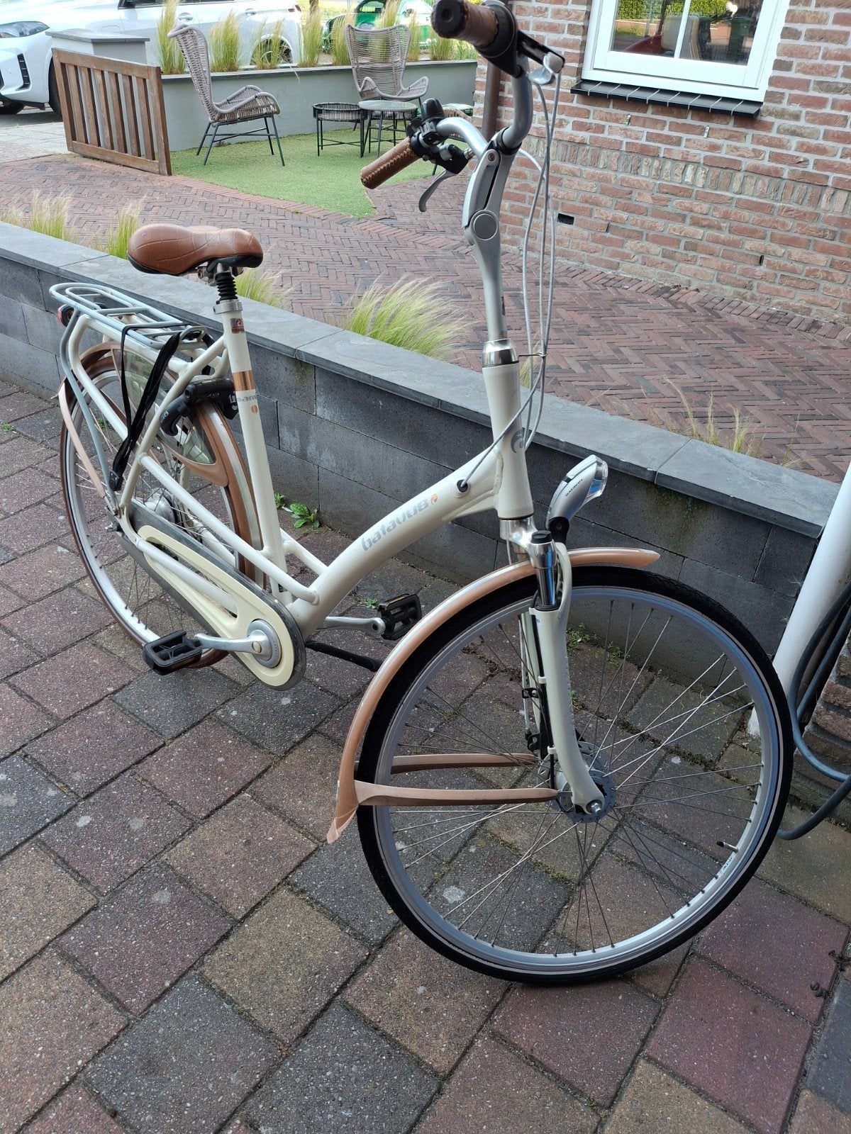 Batavus Damesfiets - Crème met Bruine Details, Ophalen, Velgrem, Batavus, Versnellingen