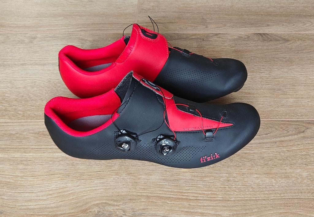 ZGAN Fizik Aria R3 schoenen Heren rood/zwart Schoenmaat 47, Heren, Schoenen, Overige maten, Ophalen of Verzenden