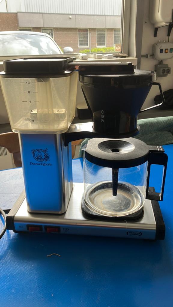 Douwe Egberts moccamaster, Witgoed en Apparatuur, Koffiezetapparaten, Gebruikt, Gemalen koffie, Koffiemachine, 10 kopjes of meer