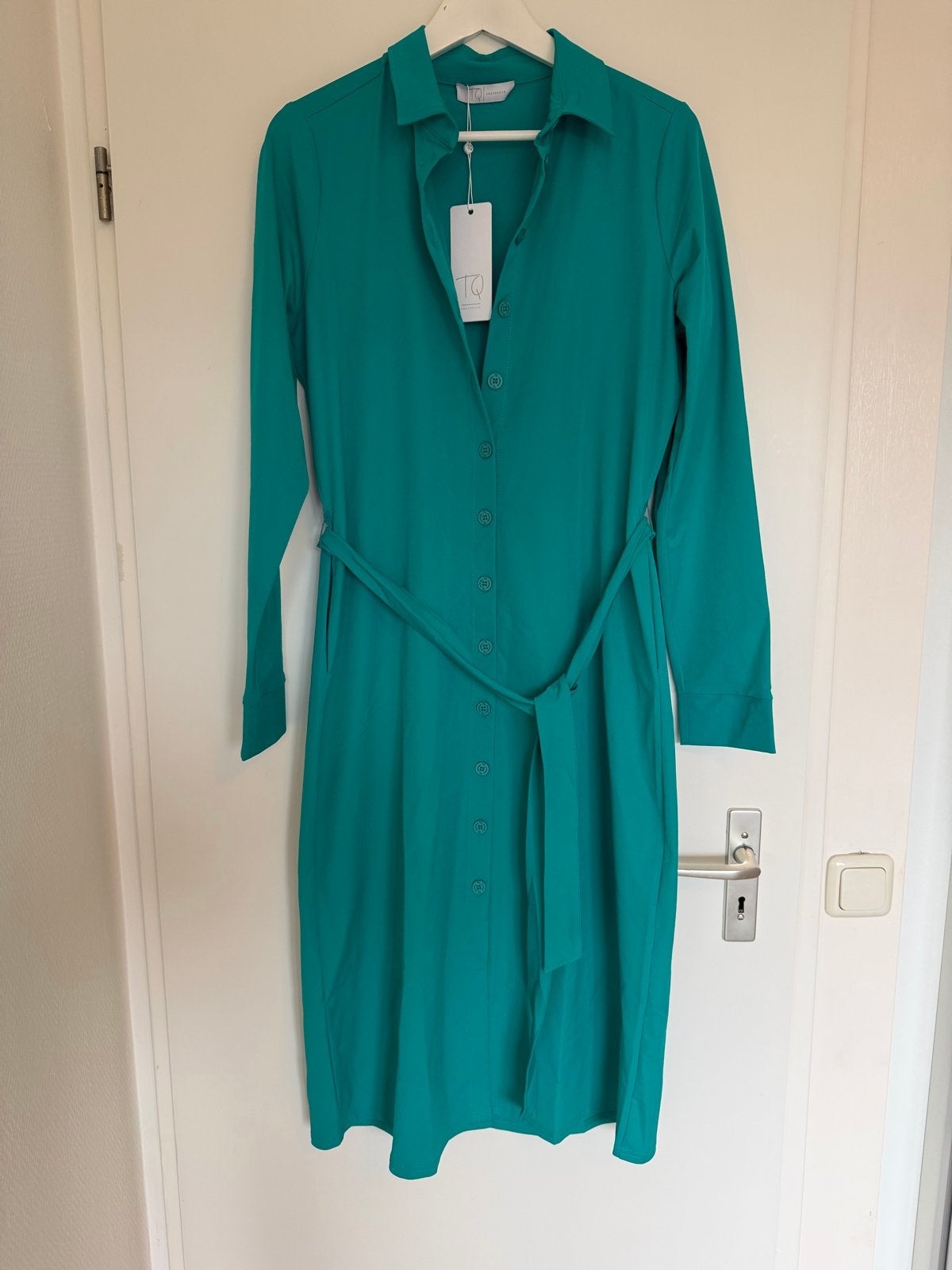 Nieuw! TQ Amsterdam Travelstof Jurk L, Kleding | Dames, Maat 42/44 (L), Nieuw, Ophalen of Verzenden, Onder de knie