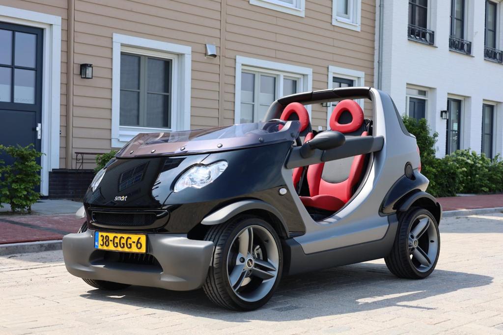 Unieke Smart Crossblade AUT 2003 Zwart, slechts 4500 km, Auto's, Smart, Automaat, Achterwielaandrijving, Overige modellen, Cabriolet