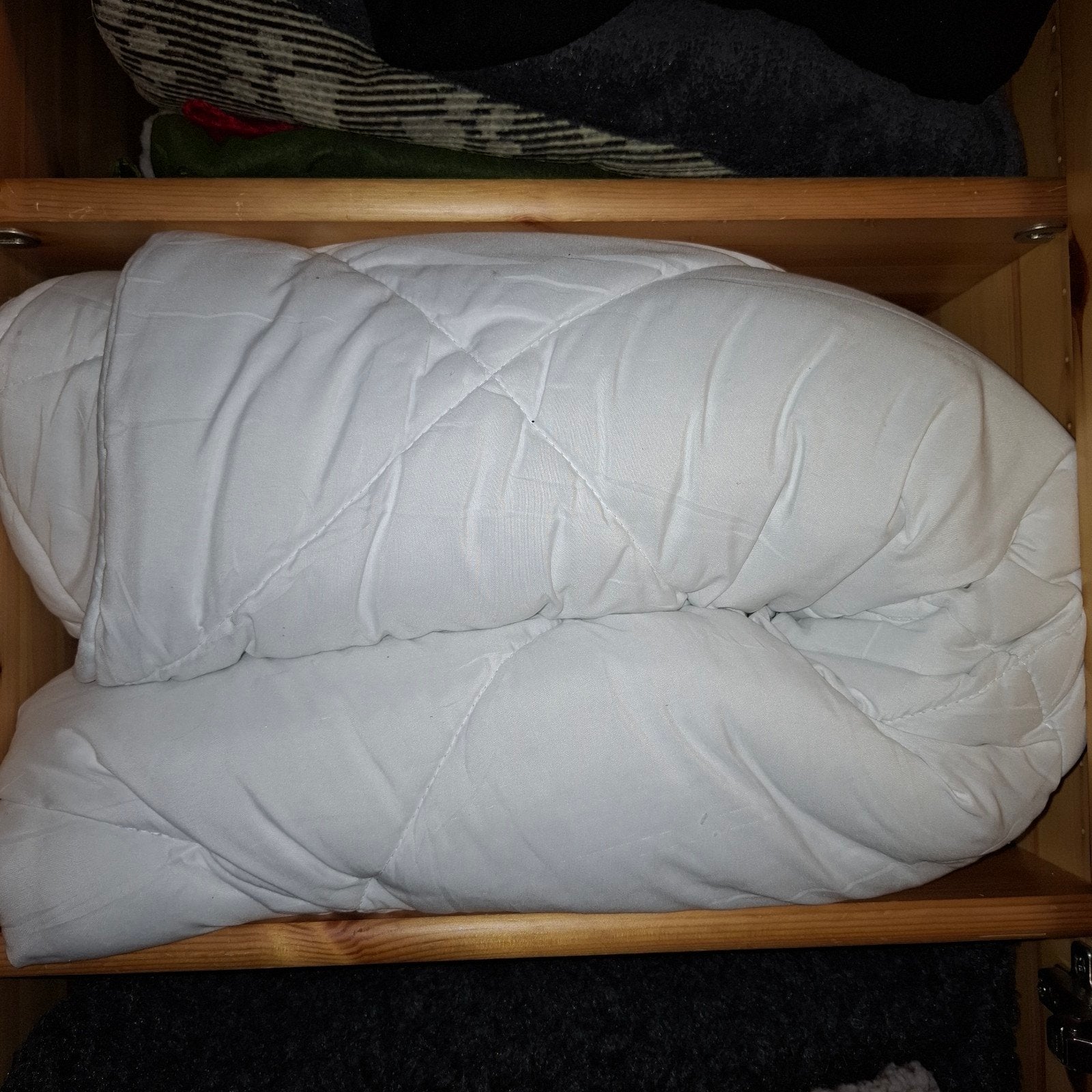 2-persoons dekbed + 3 hoezen + 2 kussenslopen 240x220, Ophalen, Zo goed als nieuw, Tweepersoons, Dekbedovertrek