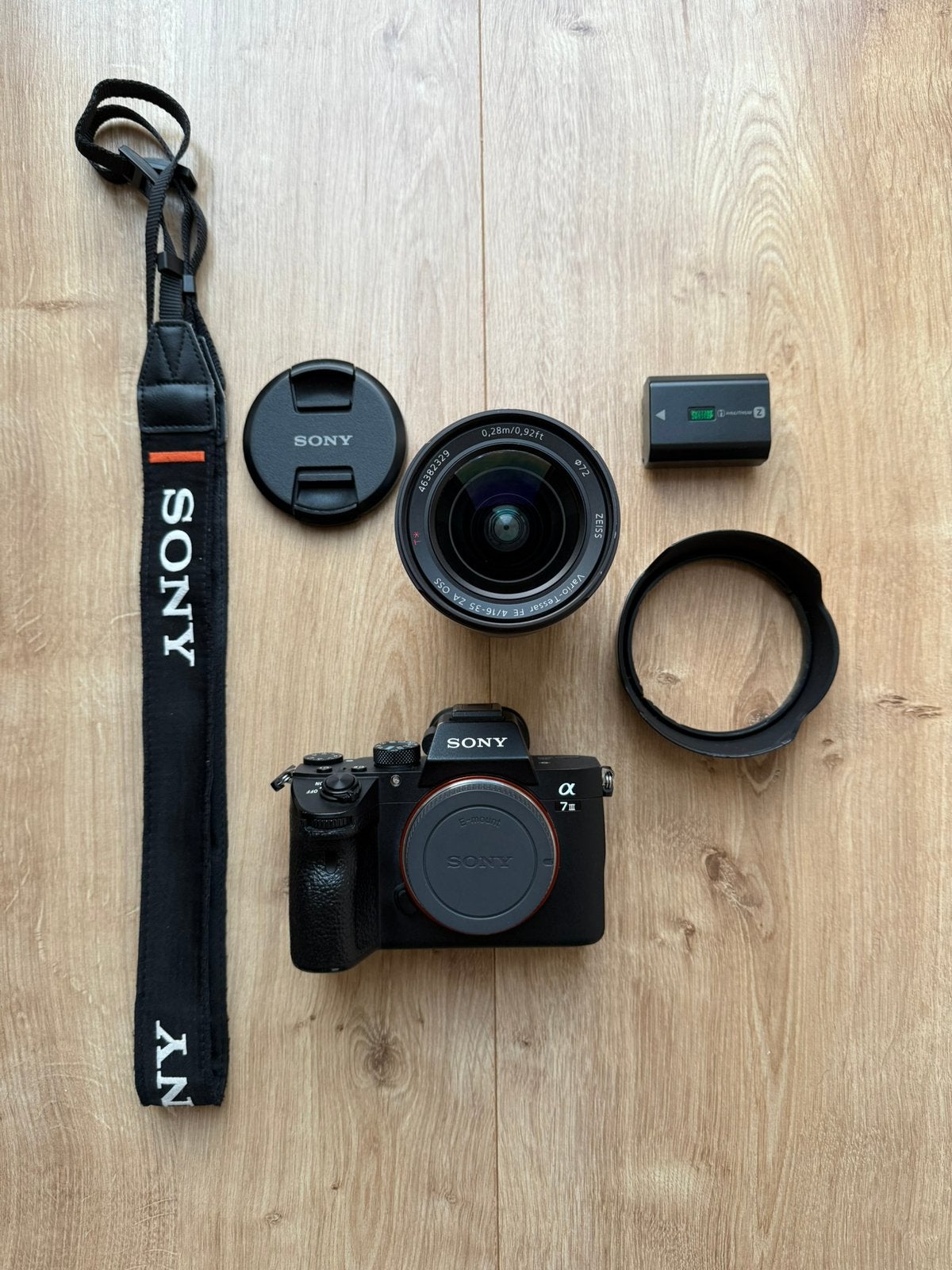Sony A7 III + Zeiss 16-35mm F4.0 Lens – US Version, Ophalen, Zo goed als nieuw, Sony, Systeemcamera