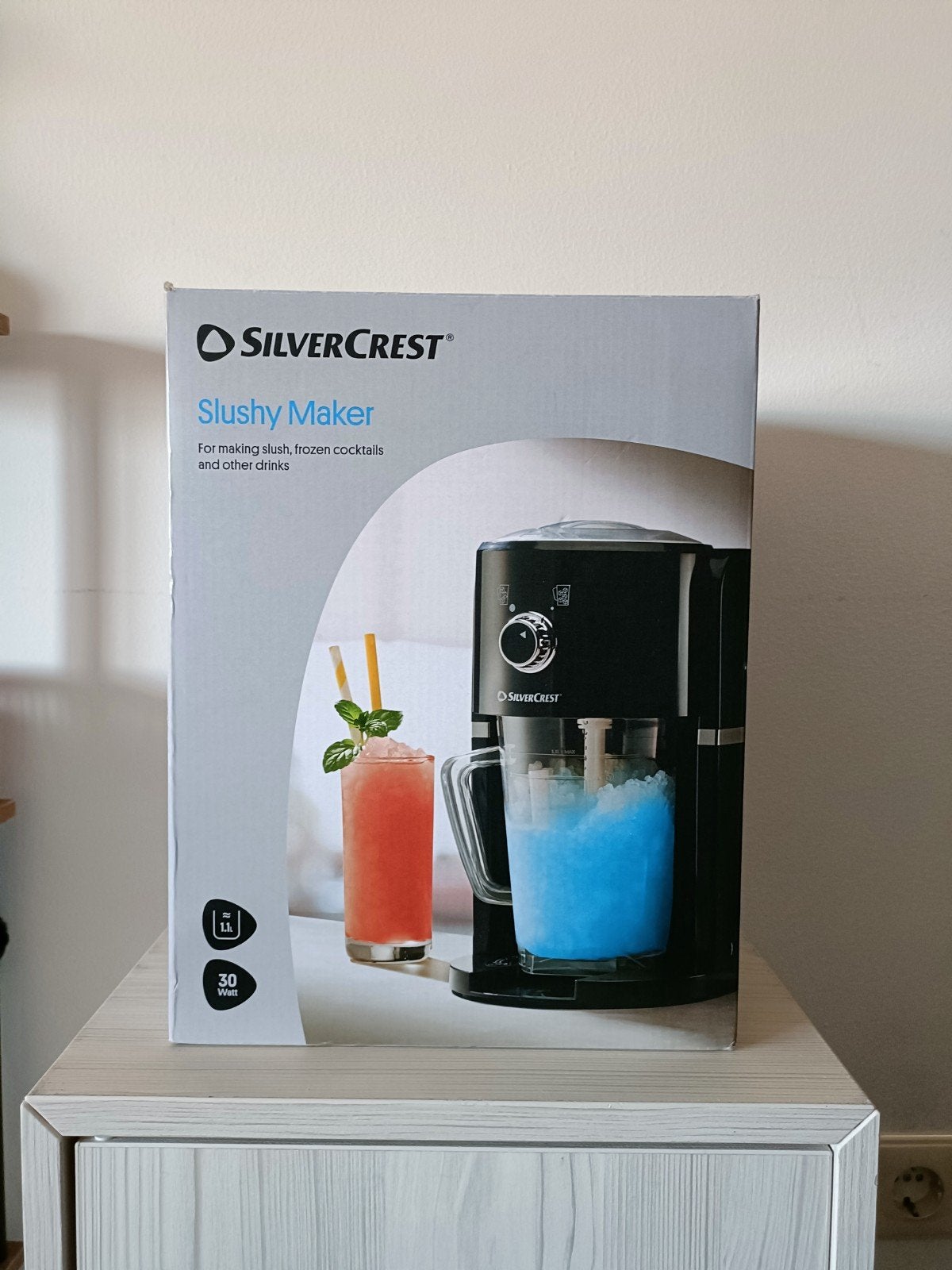 SilverCrest Slushy maker.
Voor o.a. slush ijs en cocktails,, 1 tot 2 liter, 2 snelheden, Nieuw, Ophalen of Verzenden