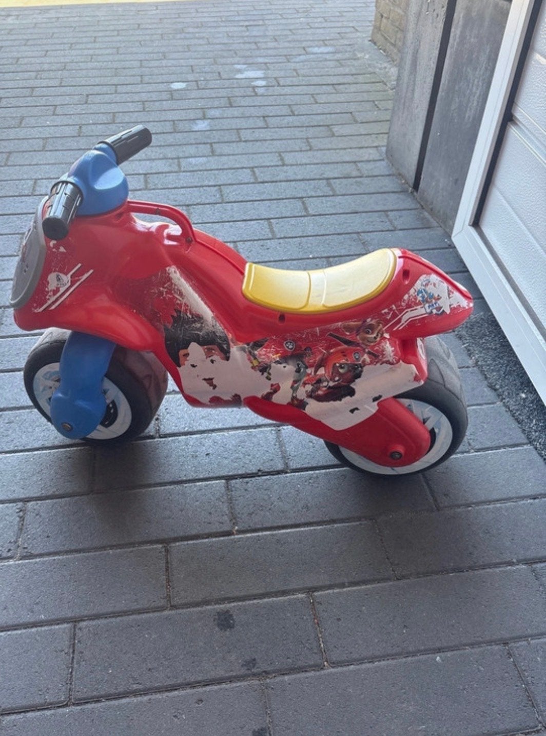 Loopmotor voor kinderen - Rood en Zwart, Kinderen en Baby's, Ophalen, Gebruikt