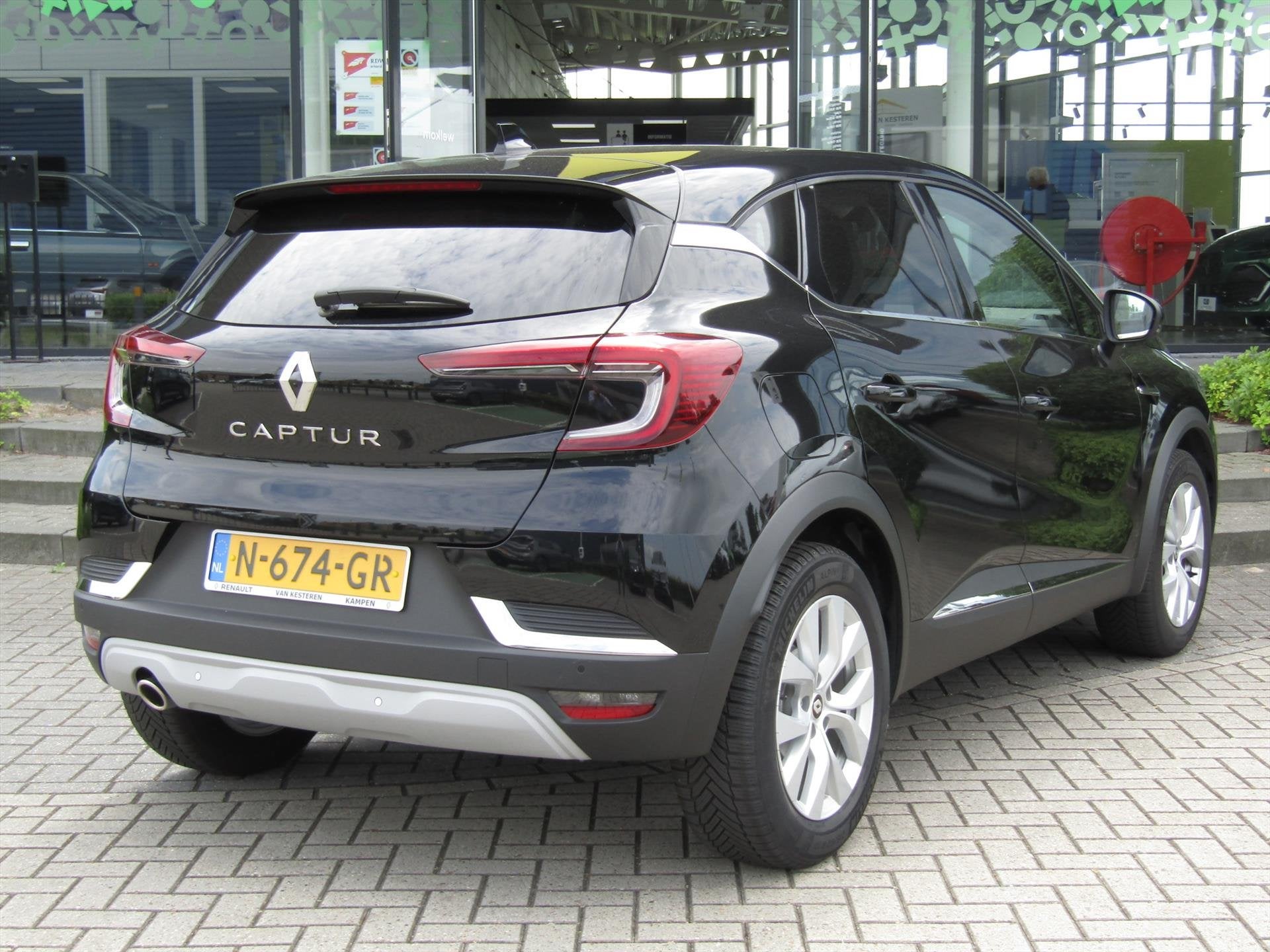 RENAULT Captur TCe 140pk GPF EDC Intens / 9,3 Navigatie / Ca, Gebruikt, 4 cilinders, Leder en Stof, Origineel Nederlands